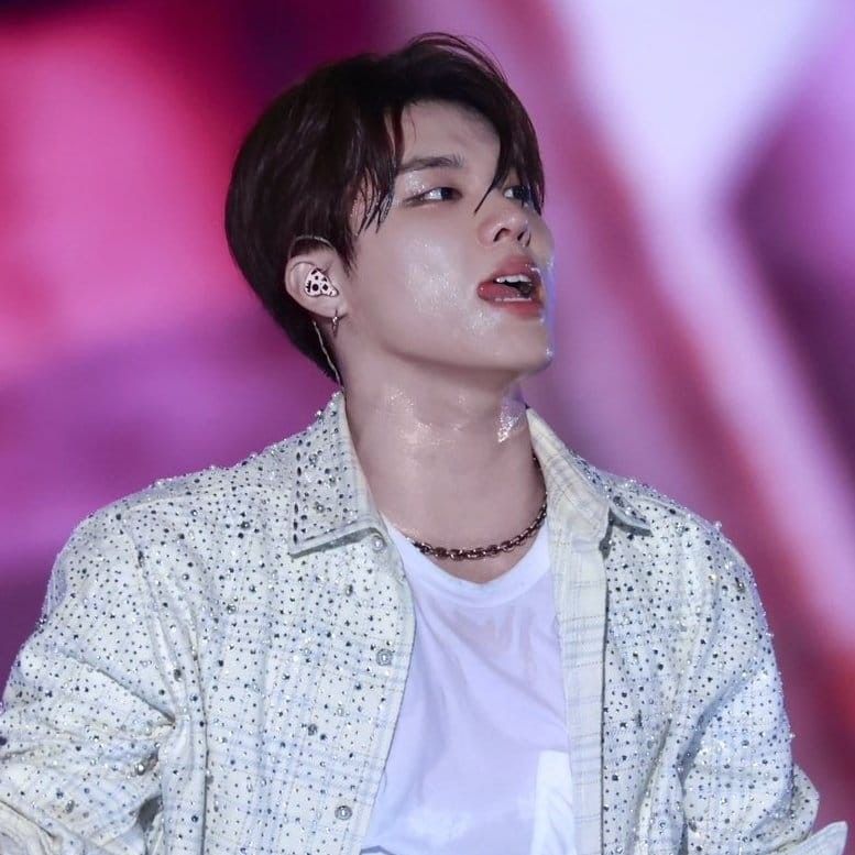 박정우 (TREASURE) 최근 활동샷