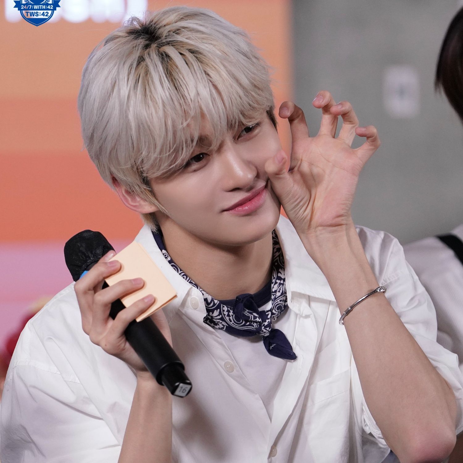 Latest photo of Jihoon (TWS)