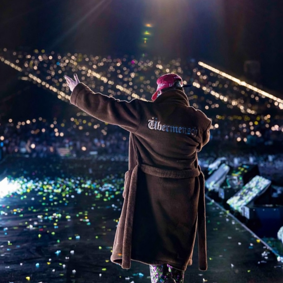 Recent activity shot of G-DRAGON (BIGBANG)