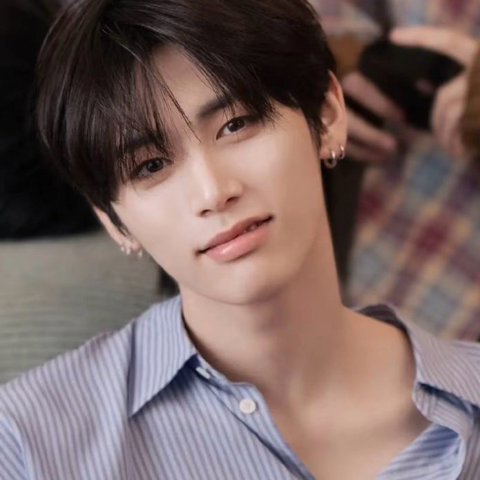 Behind-the-scenes cut of Taesan (BOYNEXTDOOR)