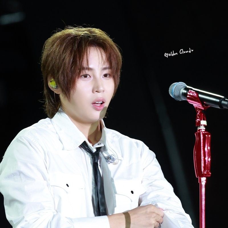 Recent activity shot of Ha Sungwoon