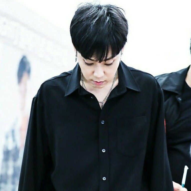 A moment captured by Eun Jiwon (SECHSKIES)'s fan