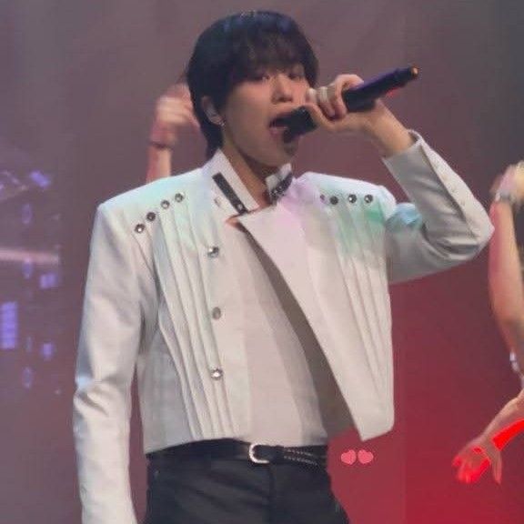 A moment captured by Rocky's fan