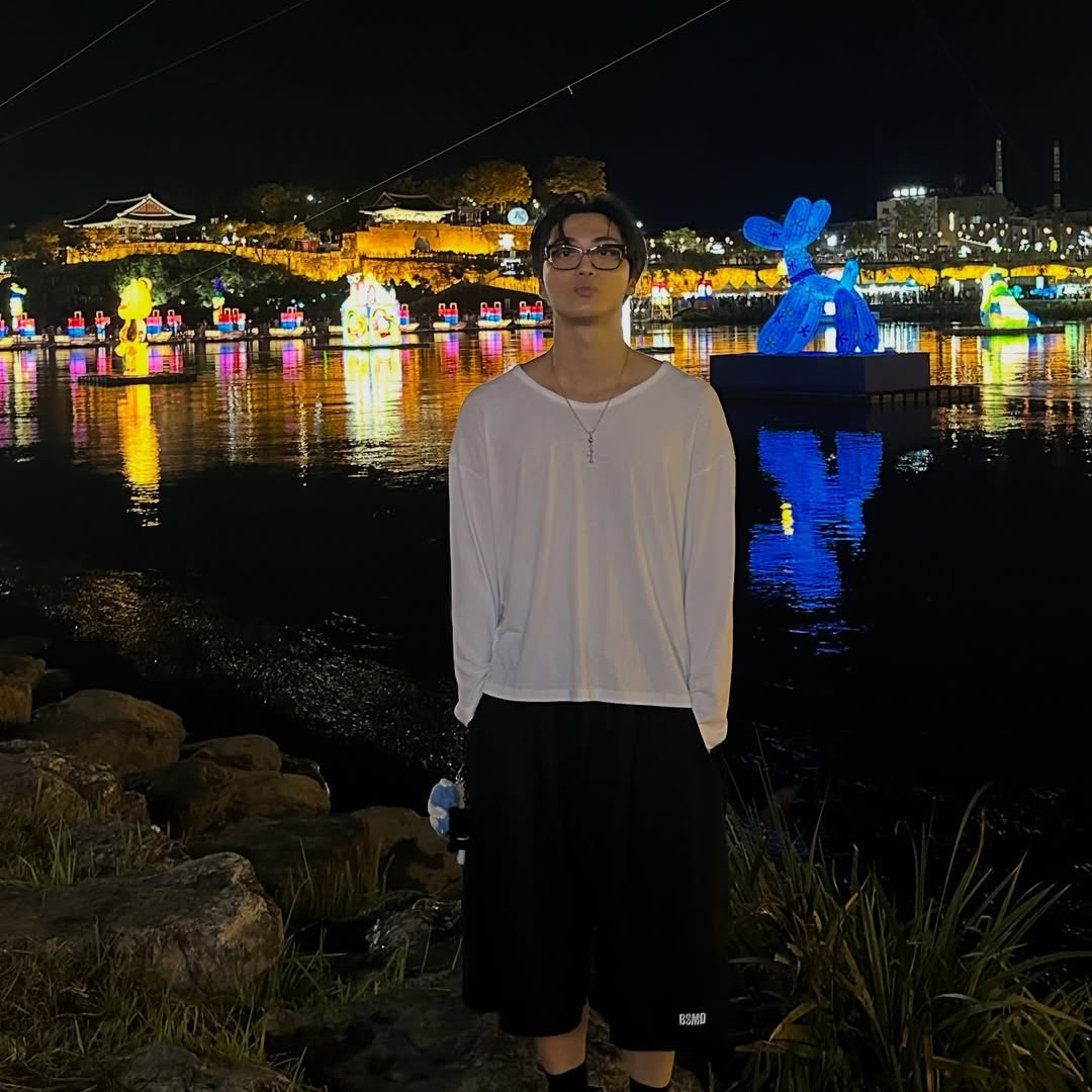 Behind-the-scenes cut of Seonghwa (ATEEZ)