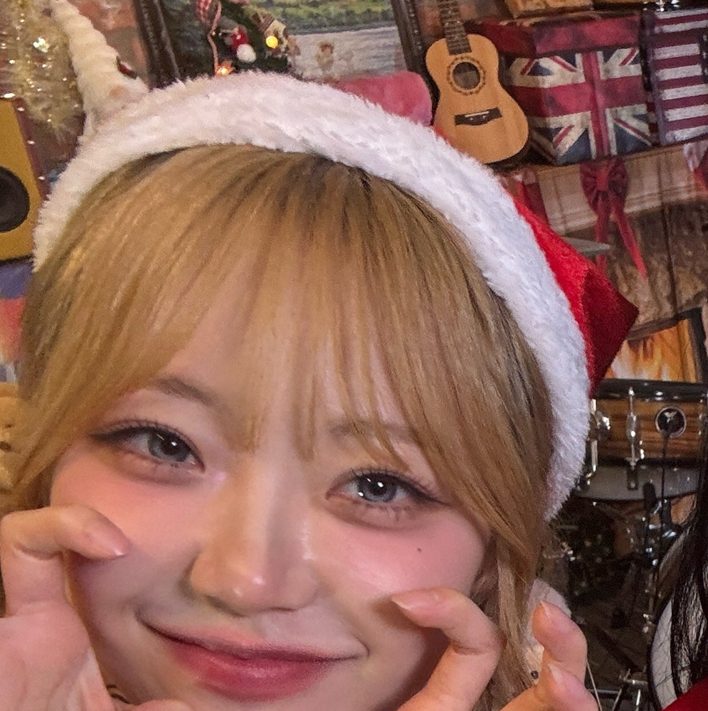 현진 (루셈블) 최근 활동샷