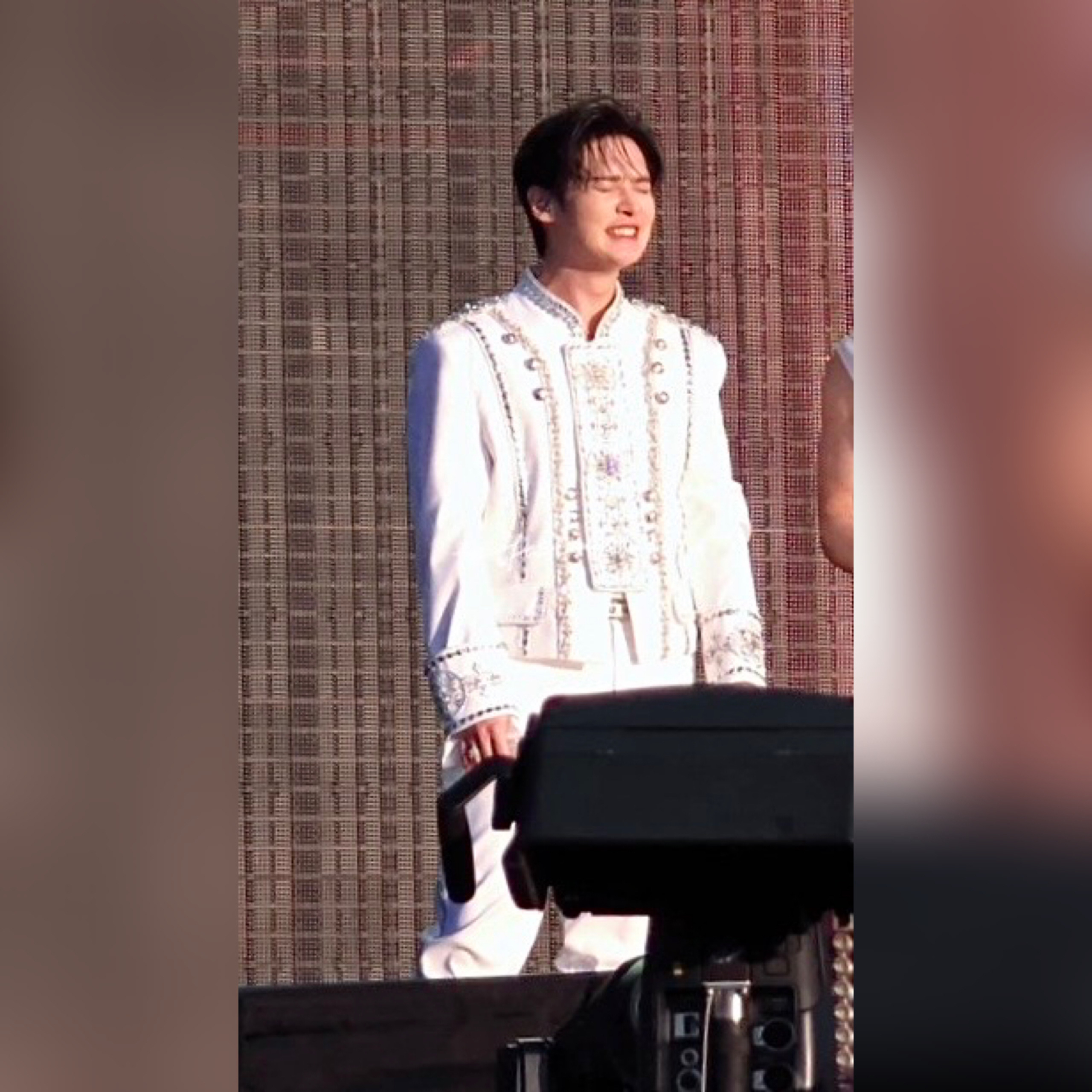 Latest photo of Lee Know (Stray Kids)
