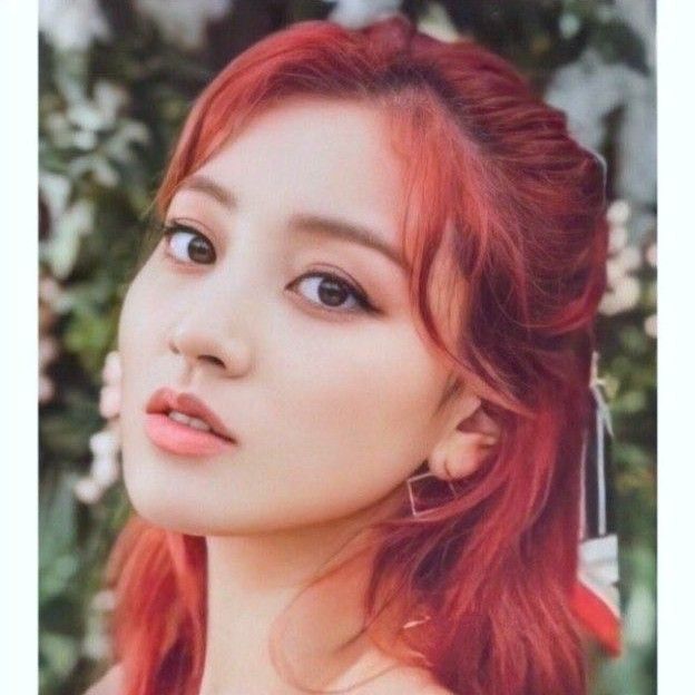 志效 (TWICE)的最新照片