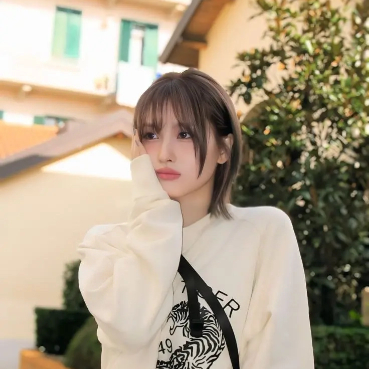 모모 (TWICE)의 비하인드 컷
