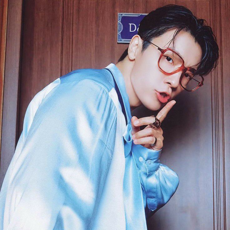 A moment captured by Donghae (Super Junior)'s fan