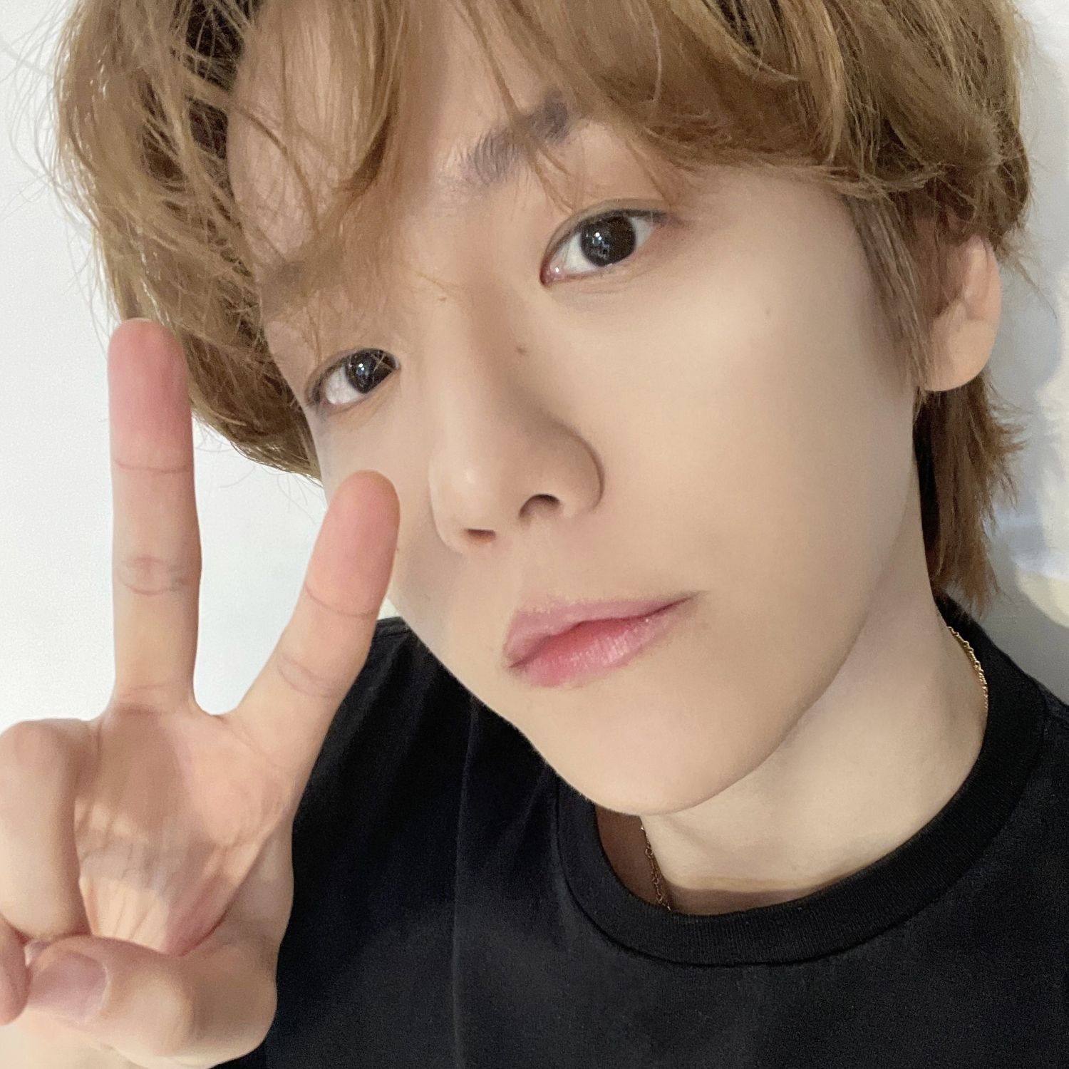Recent activity shot of Baekhyun (EXO)
