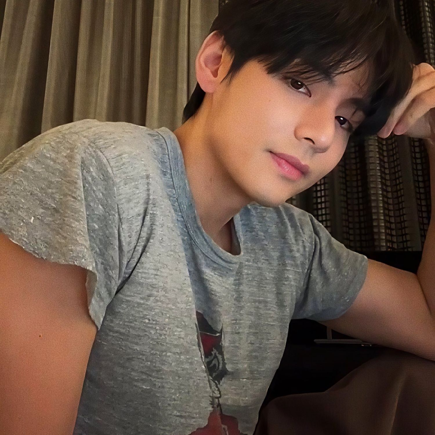 V (防弹少年团)粉丝拍下的瞬间