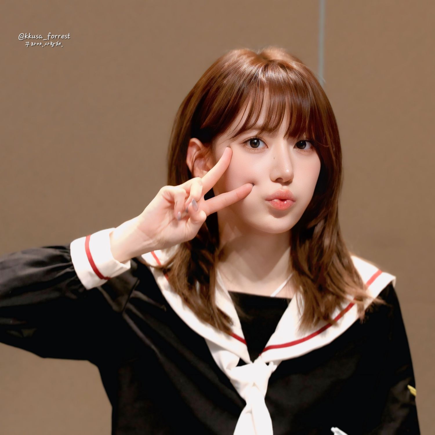 Recent activity shot of Sakura (LE SSERAFIM)