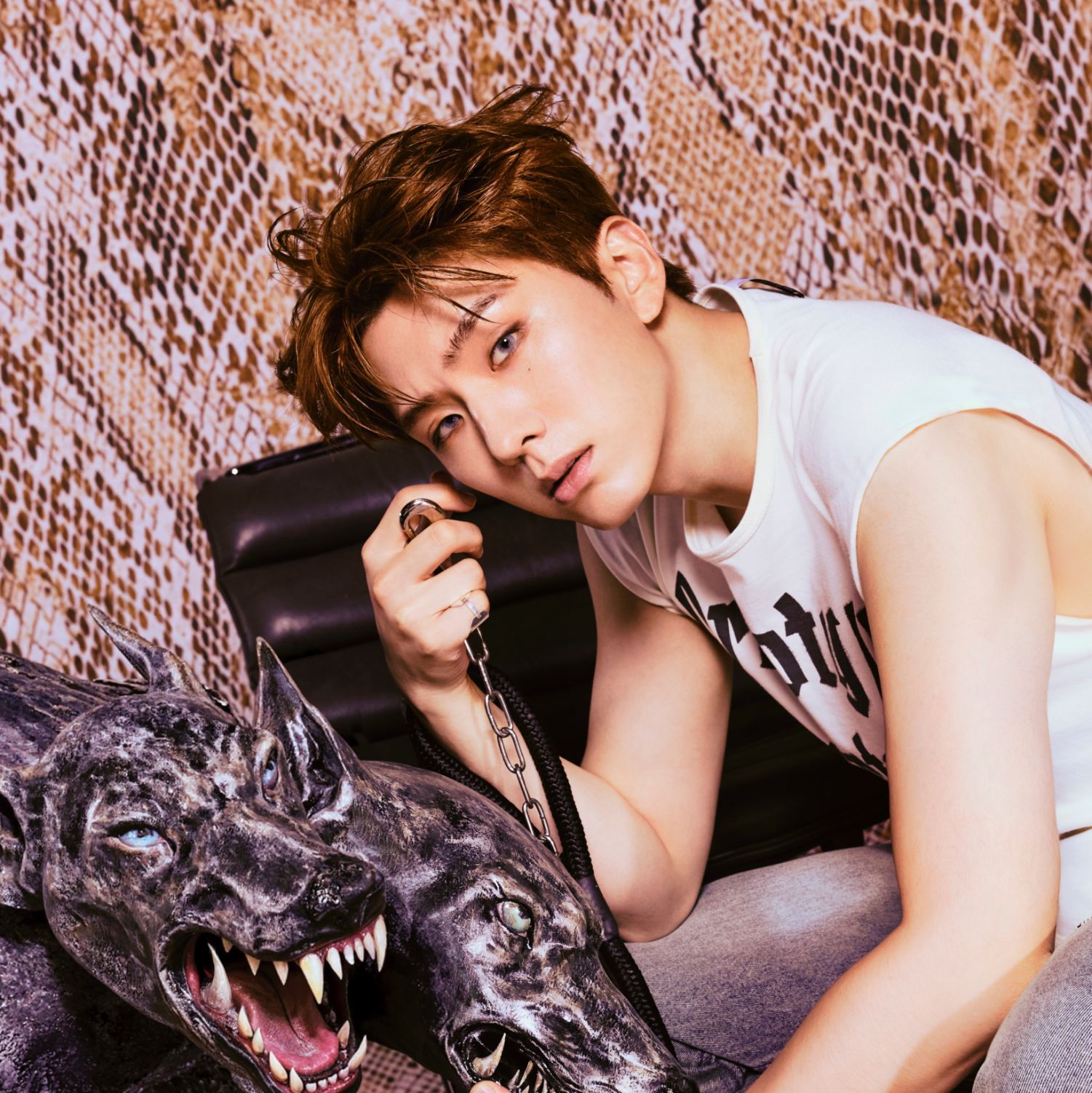 Behind-the-scenes cut of MONSTA X