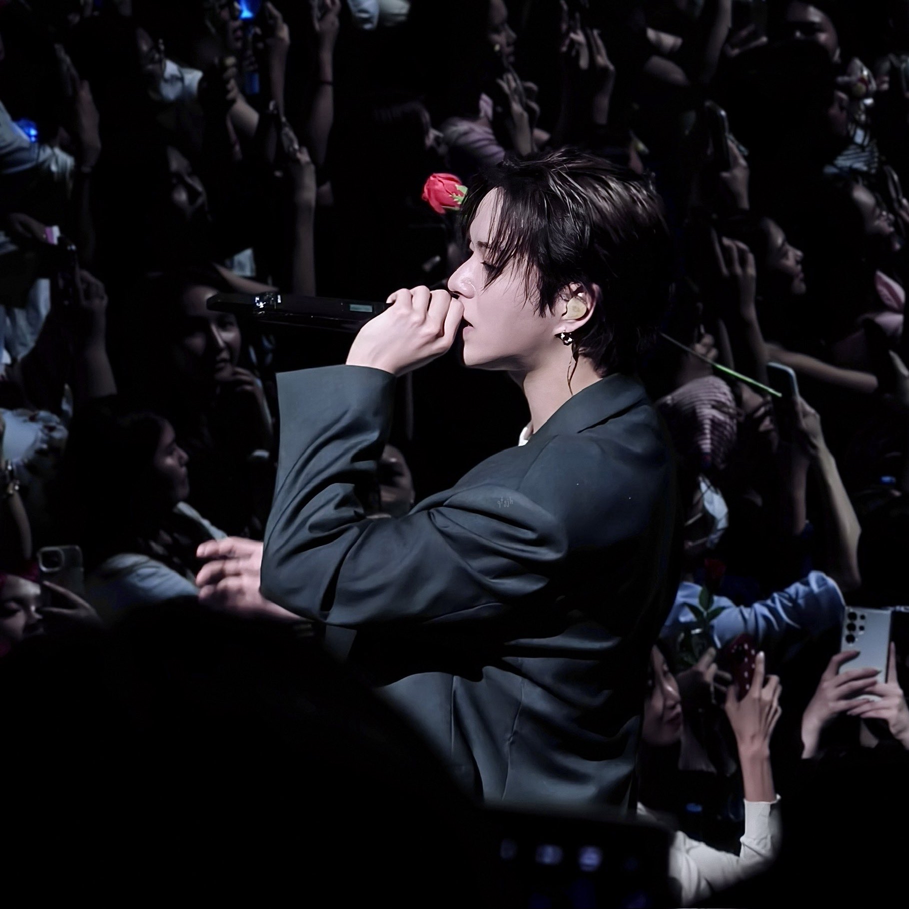 A moment captured by Yoon Jaehyuk (TREASURE)'s fan
