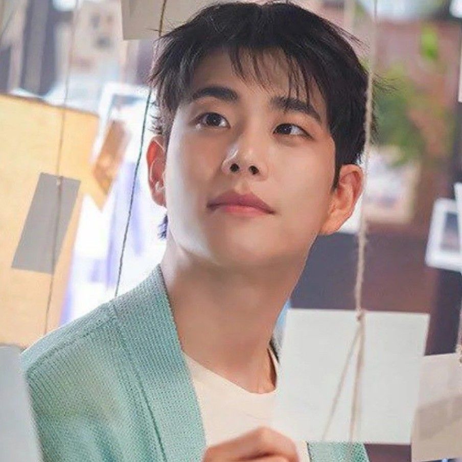 A moment captured by MJ (ASTRO)'s fan