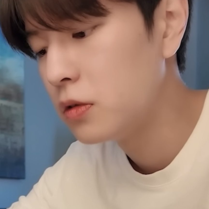 Behind-the-scenes cut of Seungmin (Stray Kids)