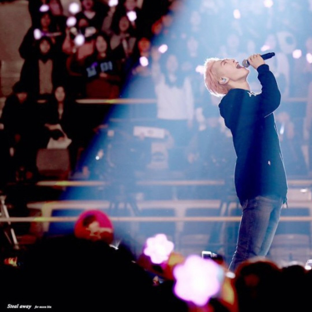 A moment captured by Moonbin (ASTRO)'s fan