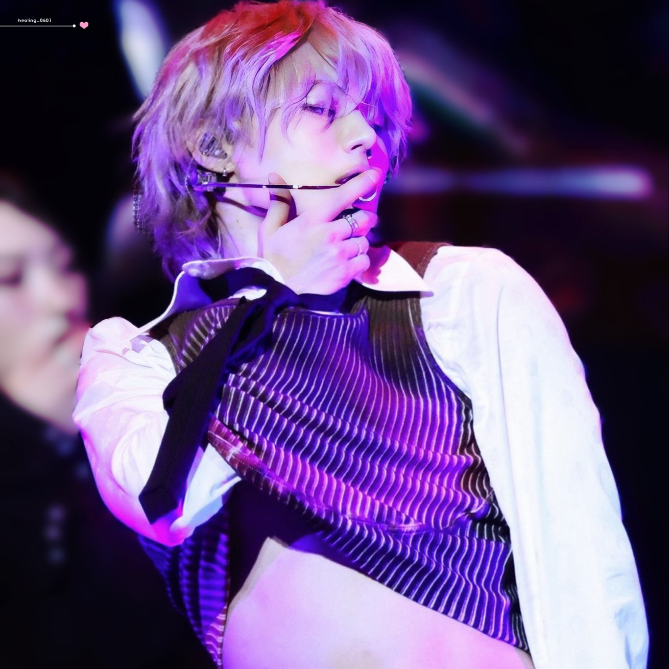 A moment captured by Taemin (SHINee)'s fan