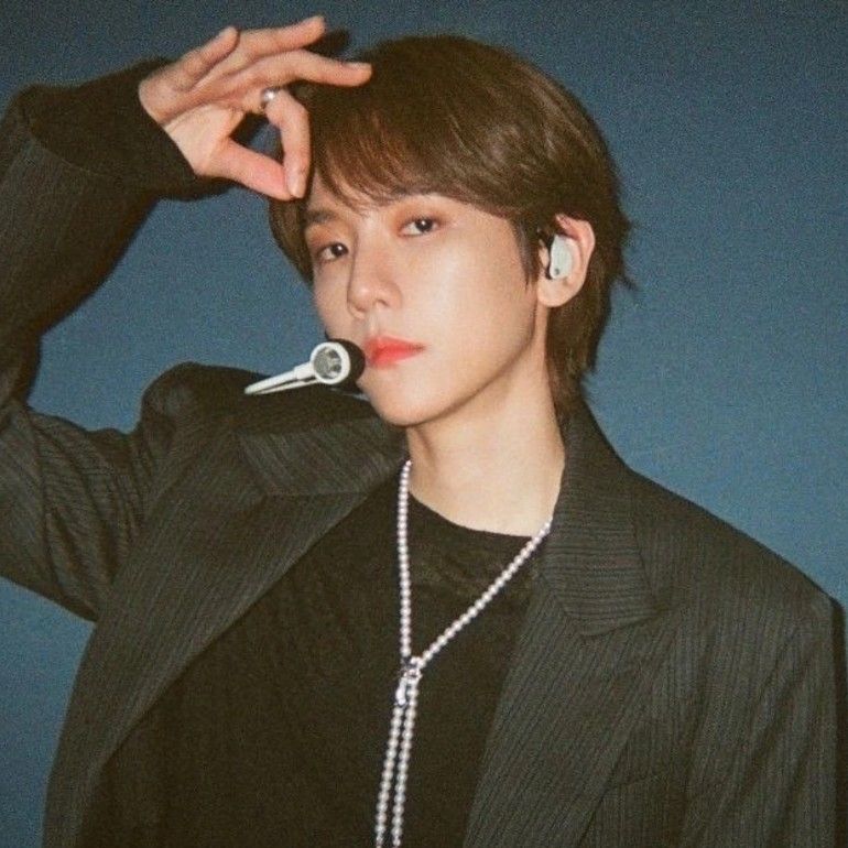ベクヒョン (EXO)の最近の活動写真