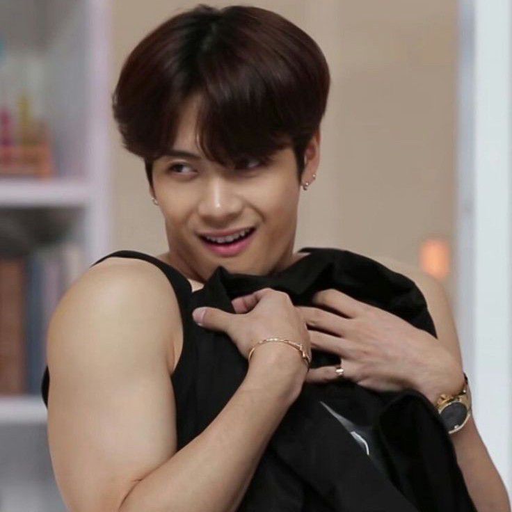 Latest photo of Jackson (GOT7)