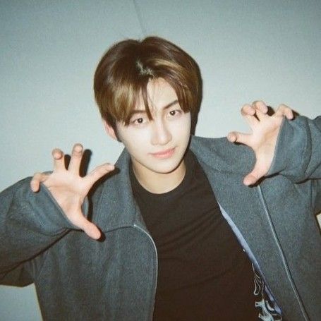 Behind-the-scenes cut of Jihoon (TWS)