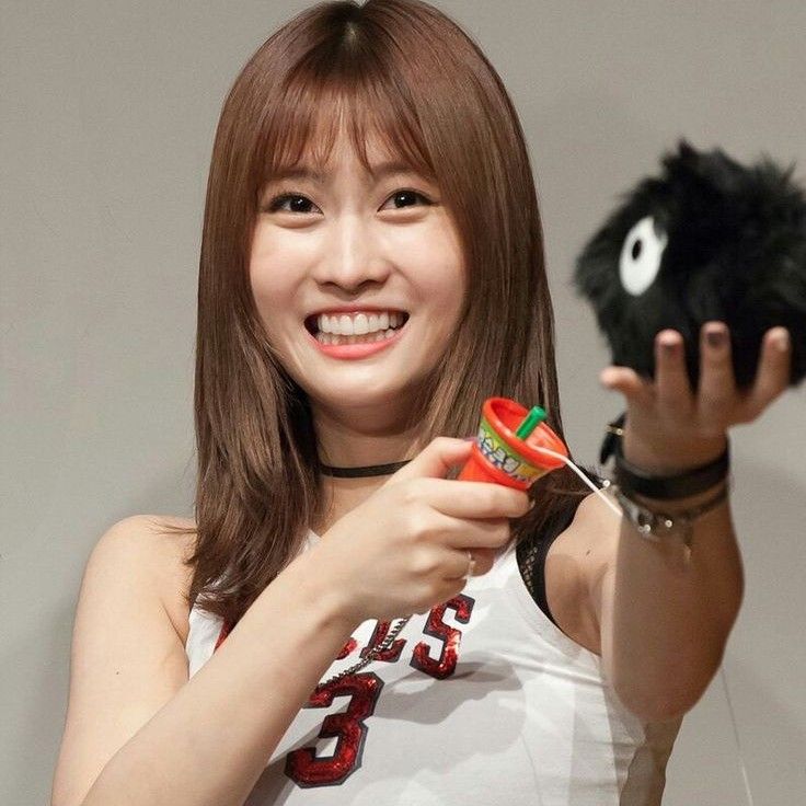 모모 (TWICE) 최근 활동샷