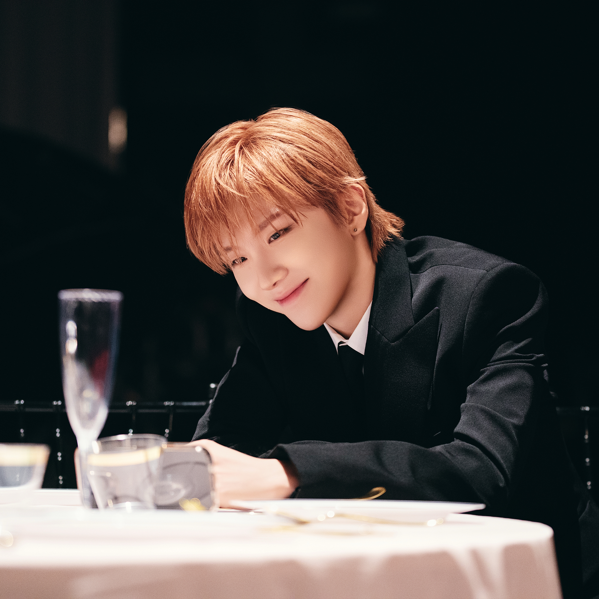 운학 (BOYNEXTDOOR)의 비하인드 컷