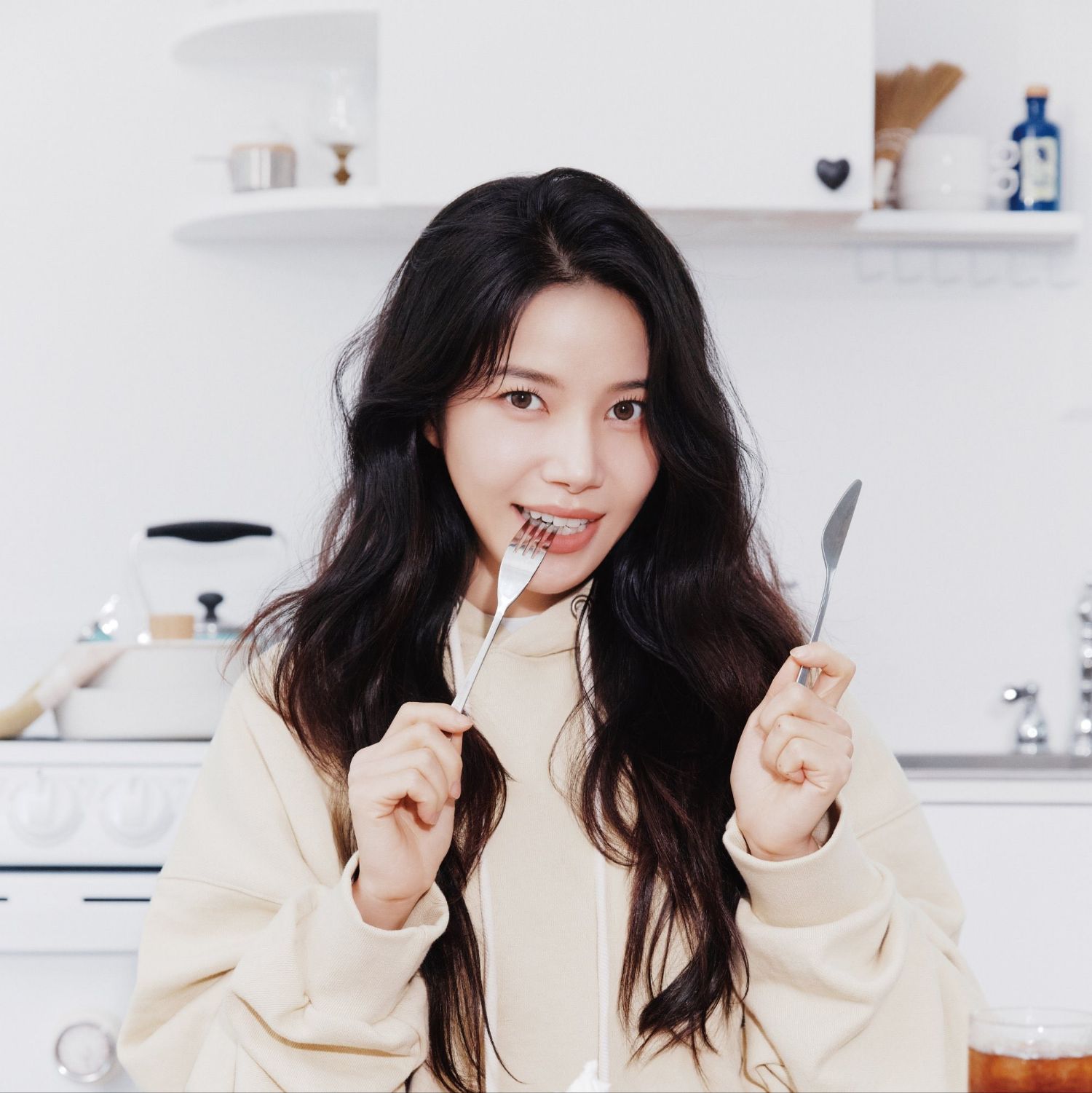 Foto terbaru Solar (MAMAMOO)