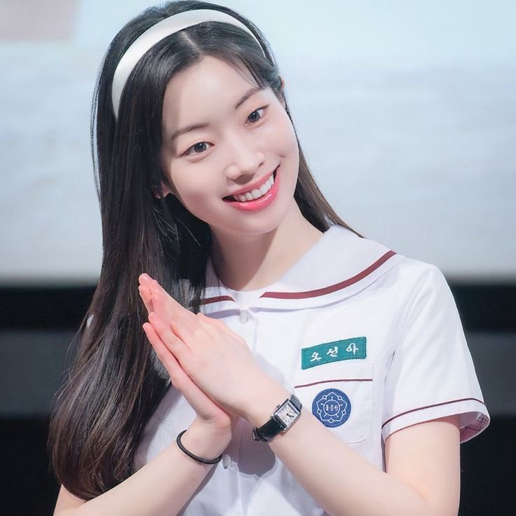 Potret di balik layar Dahyun (TWICE)