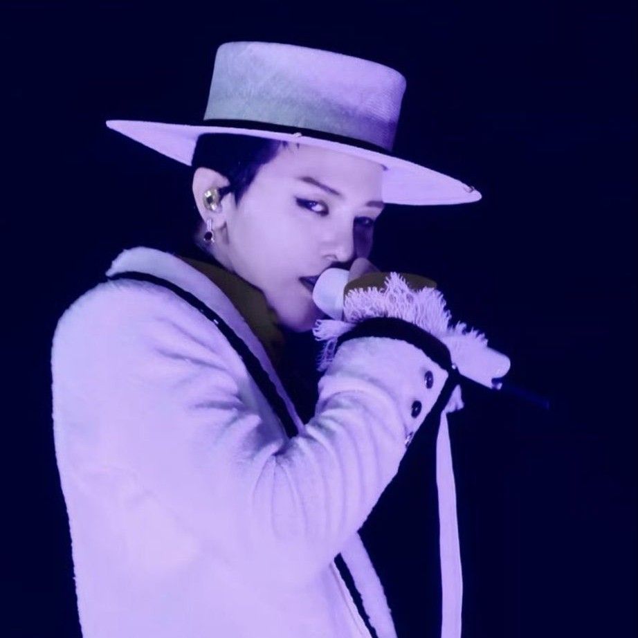 Behind-the-scenes cut of G-DRAGON (BIGBANG)