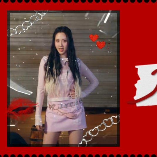 A moment captured by Nayun (MOMOLAND)'s fan