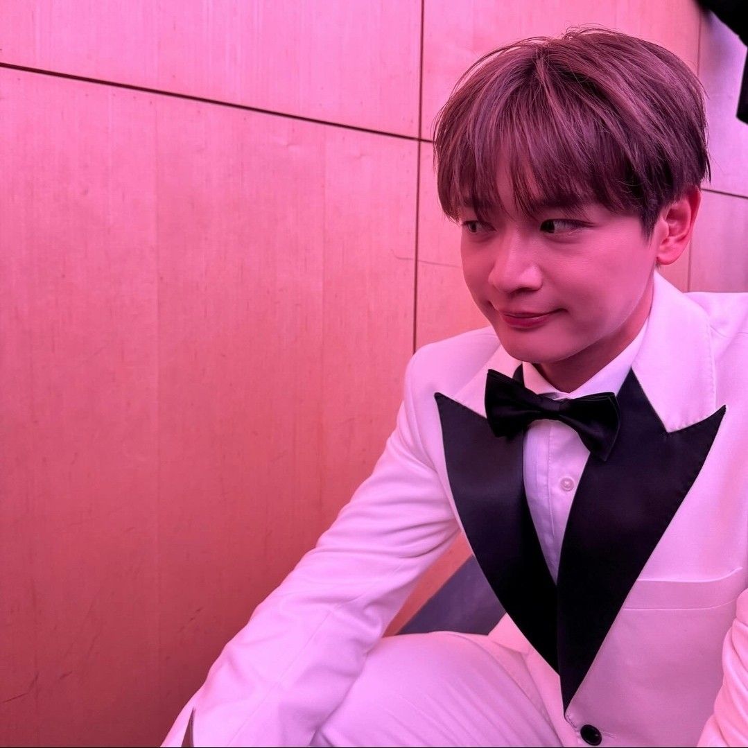 Latest photo of Minho (SHINee)