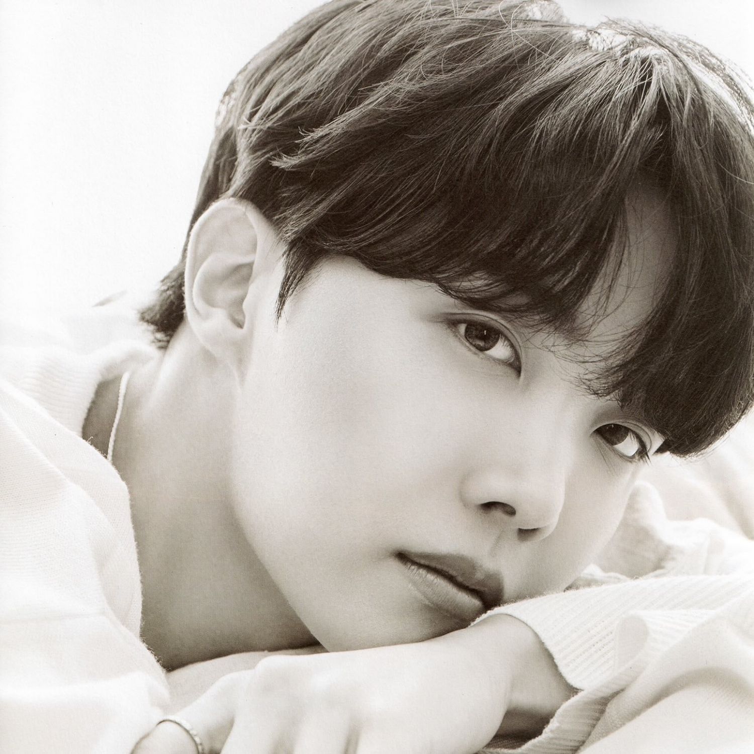 J-hope (防彈少年團)的最新活動照片