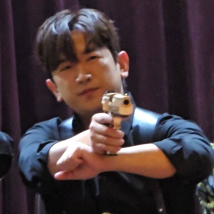 A moment captured by Lee Minwoo (SHINHWA)'s fan