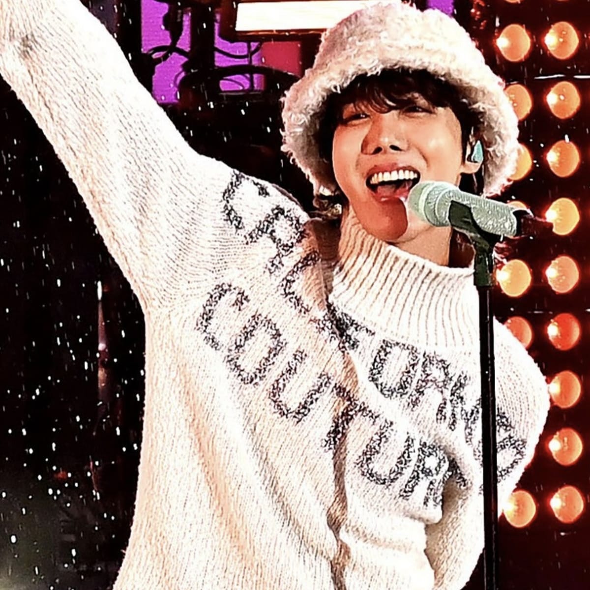 J-hope (防彈少年團)的最新照片