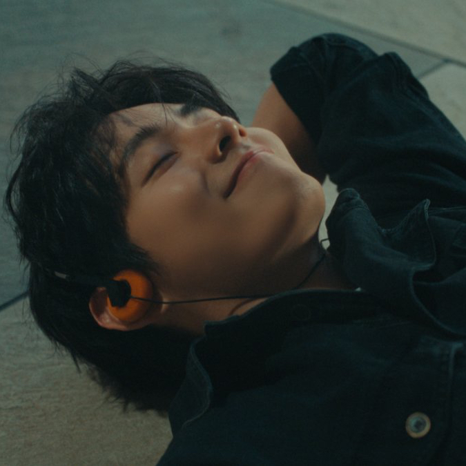 V (BTS)の舞台裏ショット