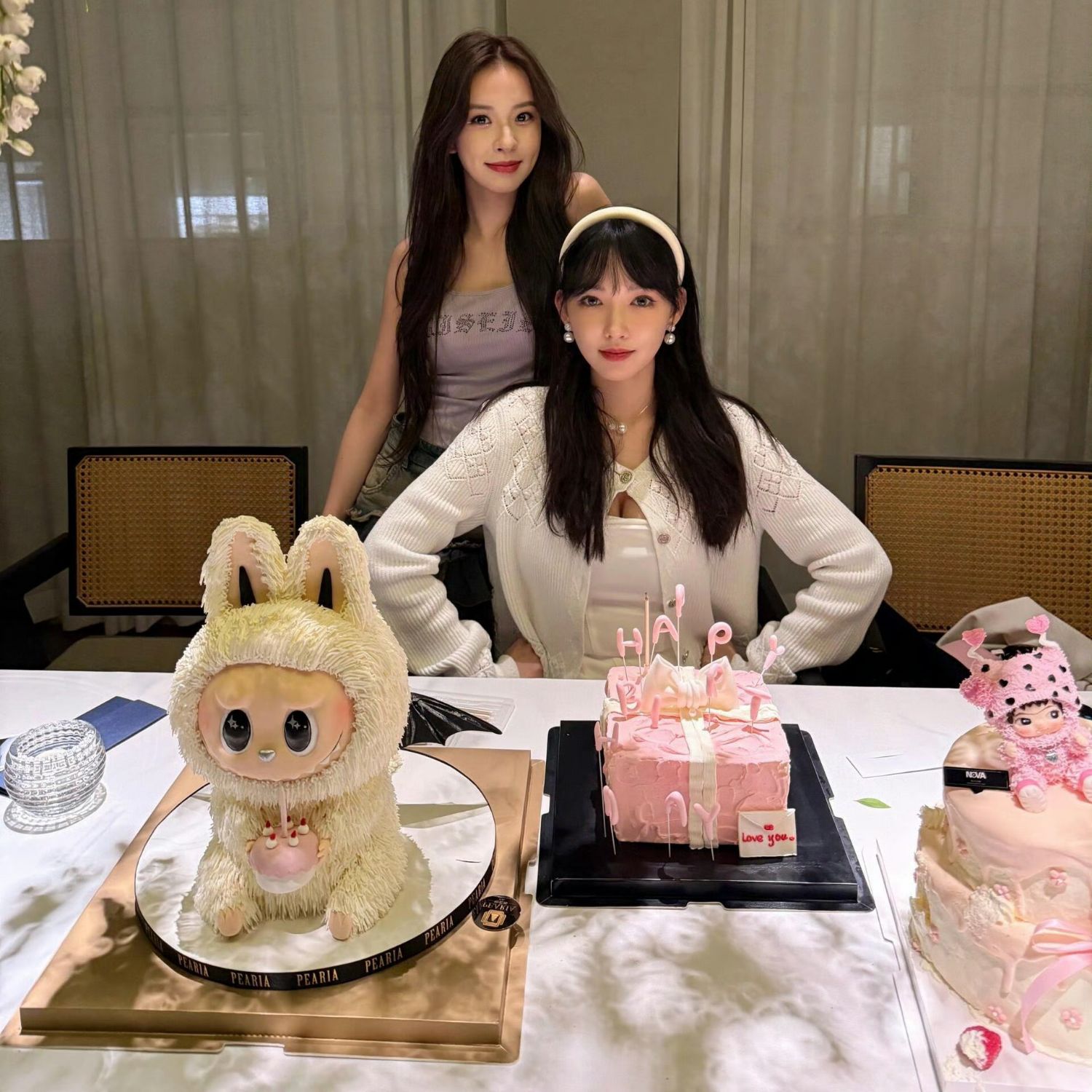 Behind-the-scenes cut of Cheng Xiao