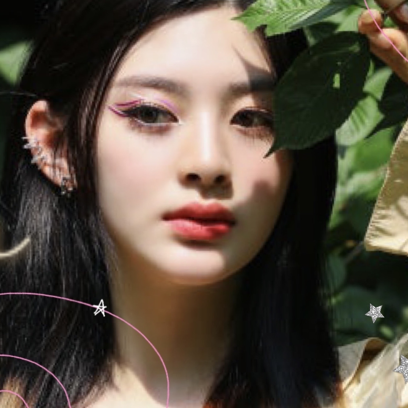 Latest photo of Seeun (STAYC)