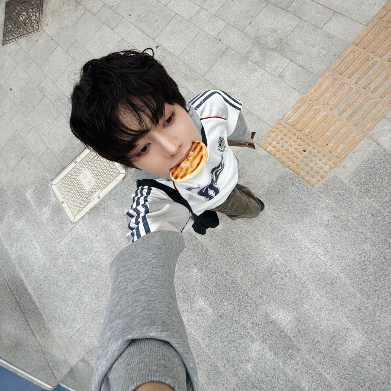 Behind-the-scenes cut of Hanbin (TEMPEST)