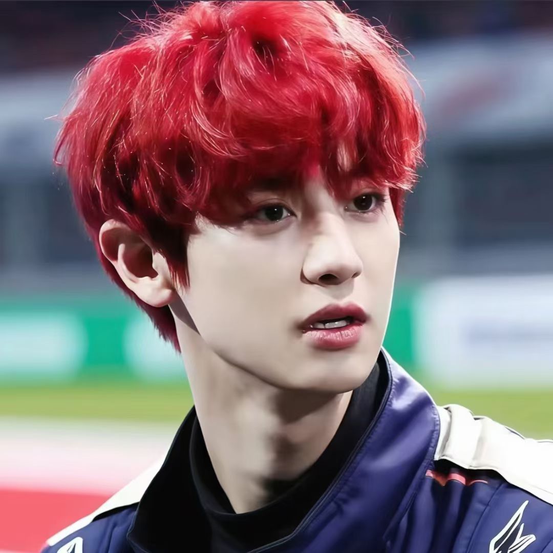 Behind-the-scenes cut of Chanyeol (EXO)