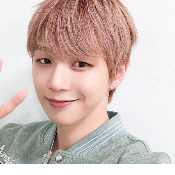 A moment captured by Kang Daniel's fan