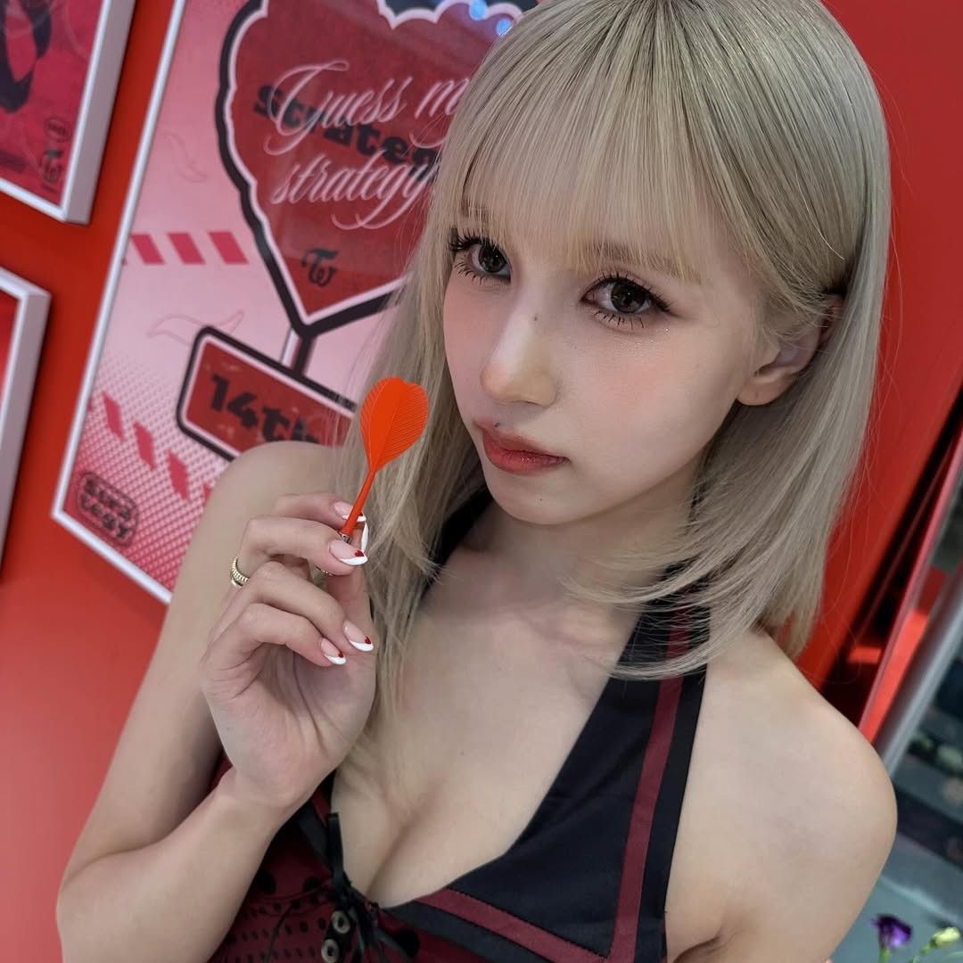 A moment captured by Mina (TWICE)'s fan