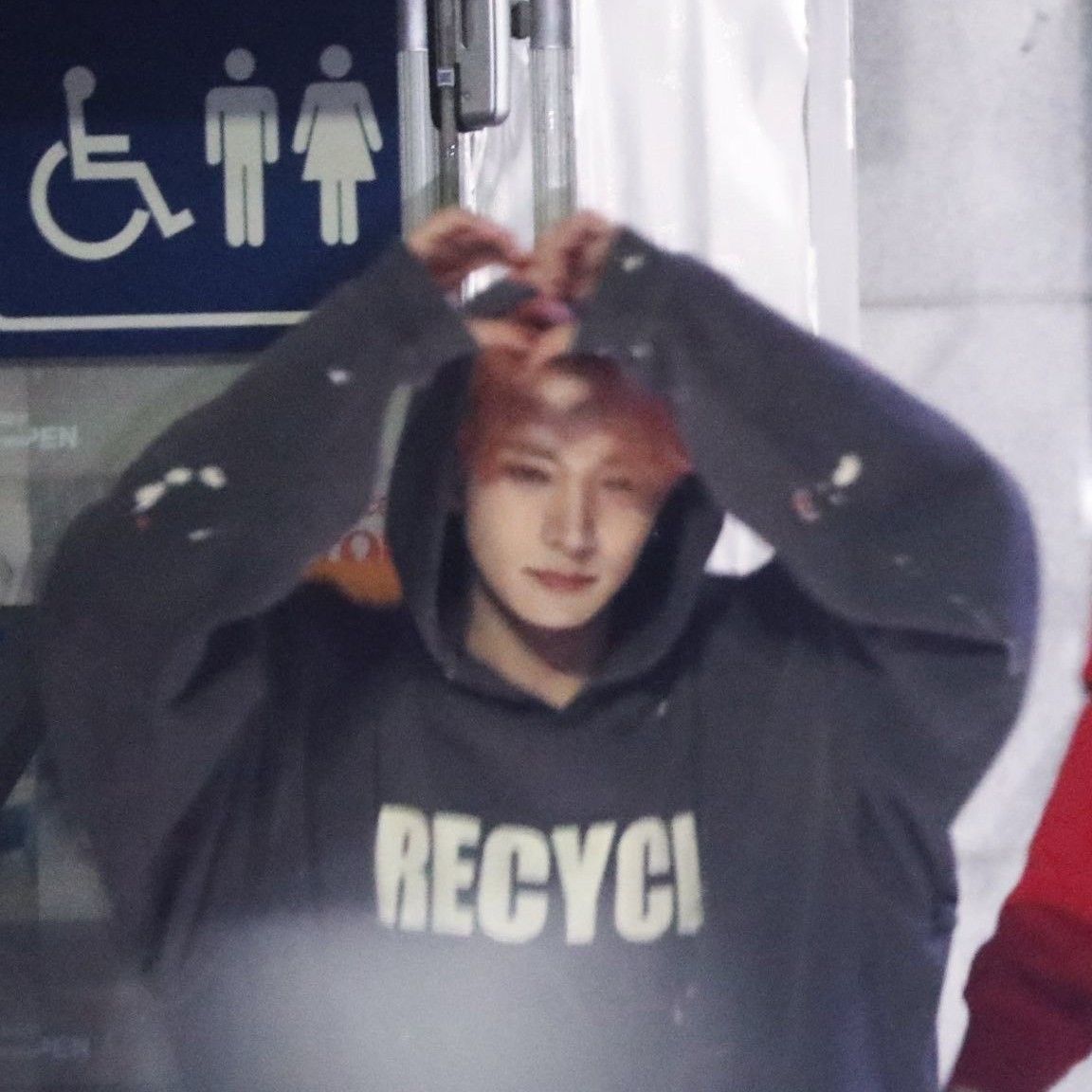 Momen yang diabadikan oleh penggemar Heeseung (ENHYPEN)