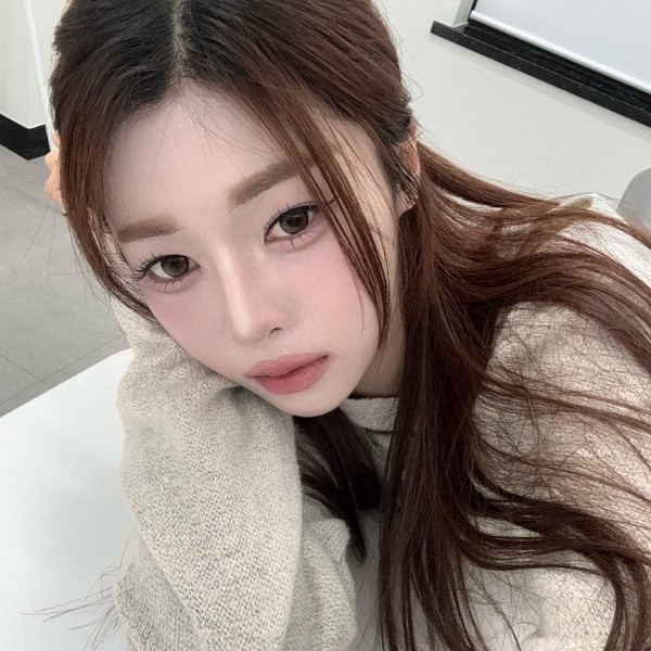 Signature photo of Seo DaHyun (tripleS) capturing their charm