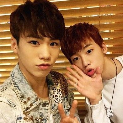 아스트로 최근 활동샷