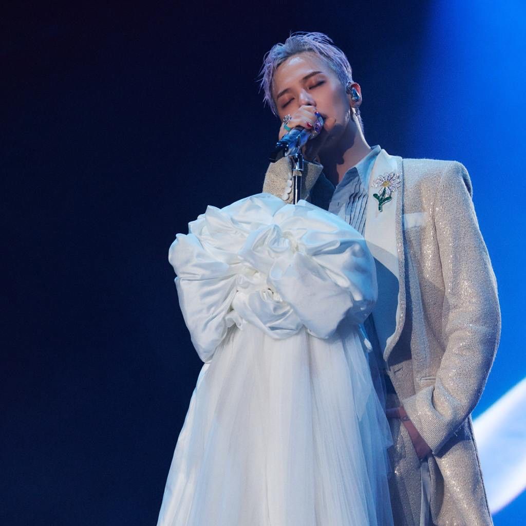Recent activity shot of G-DRAGON (BIGBANG)