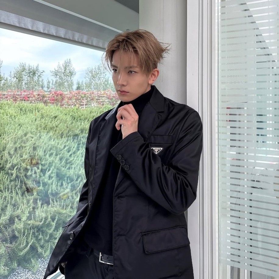 Momen yang diabadikan oleh penggemar Heeseung (ENHYPEN)