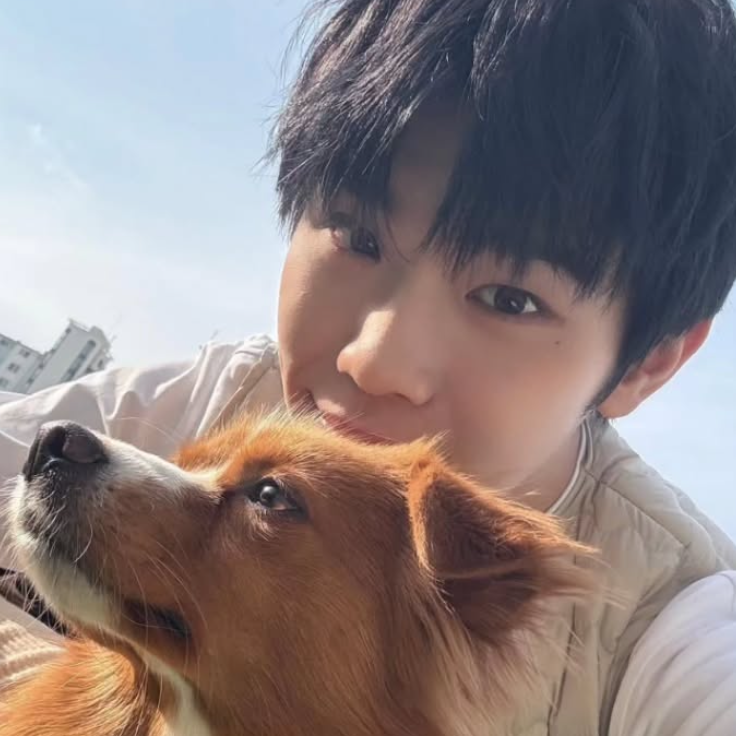 Recent activity shot of Kim Taerae (ZEROBASEONE)