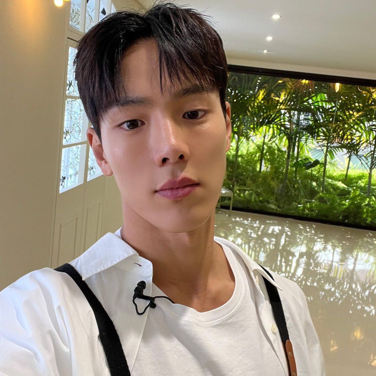 Potret di balik layar Shownu (MONSTA X)