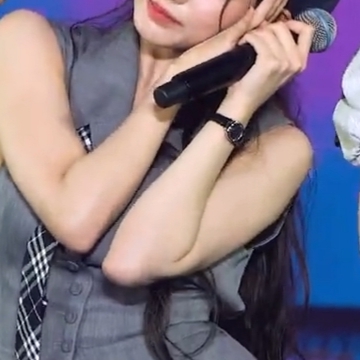 Behind-the-scenes cut of Jeong Yein (Lovelyz)